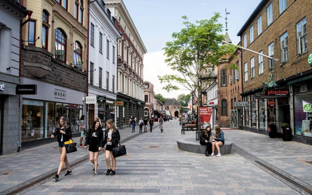 Local streets and markets in Halmstad