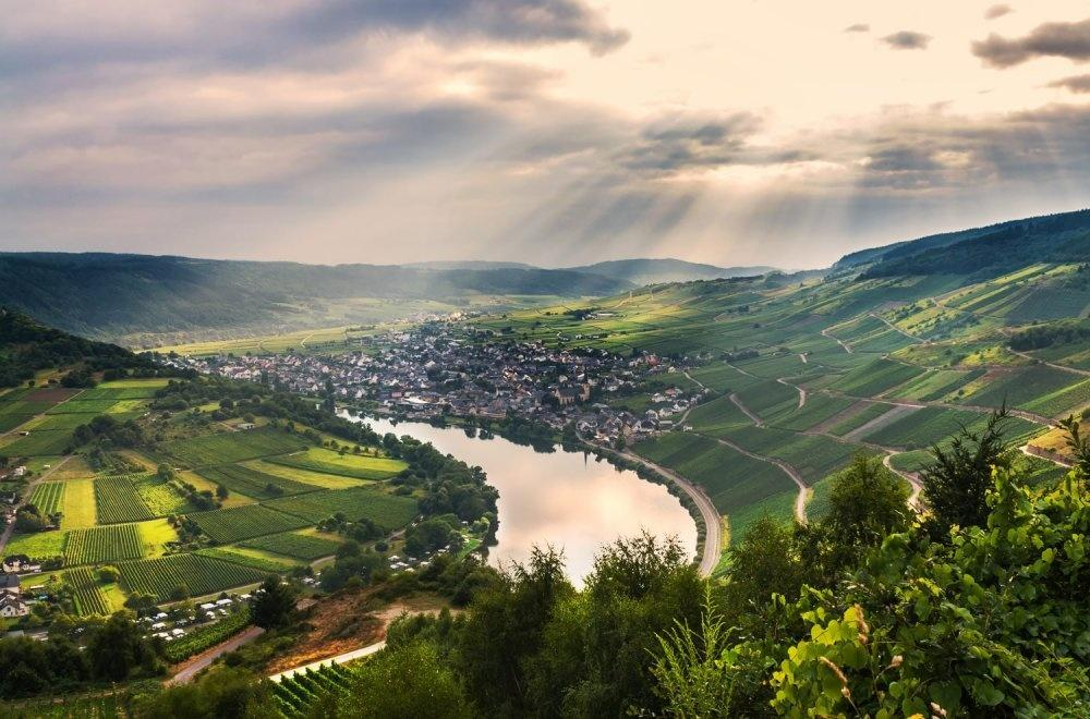 Green hills and river landscape in Luxembourg’s Moselle region.