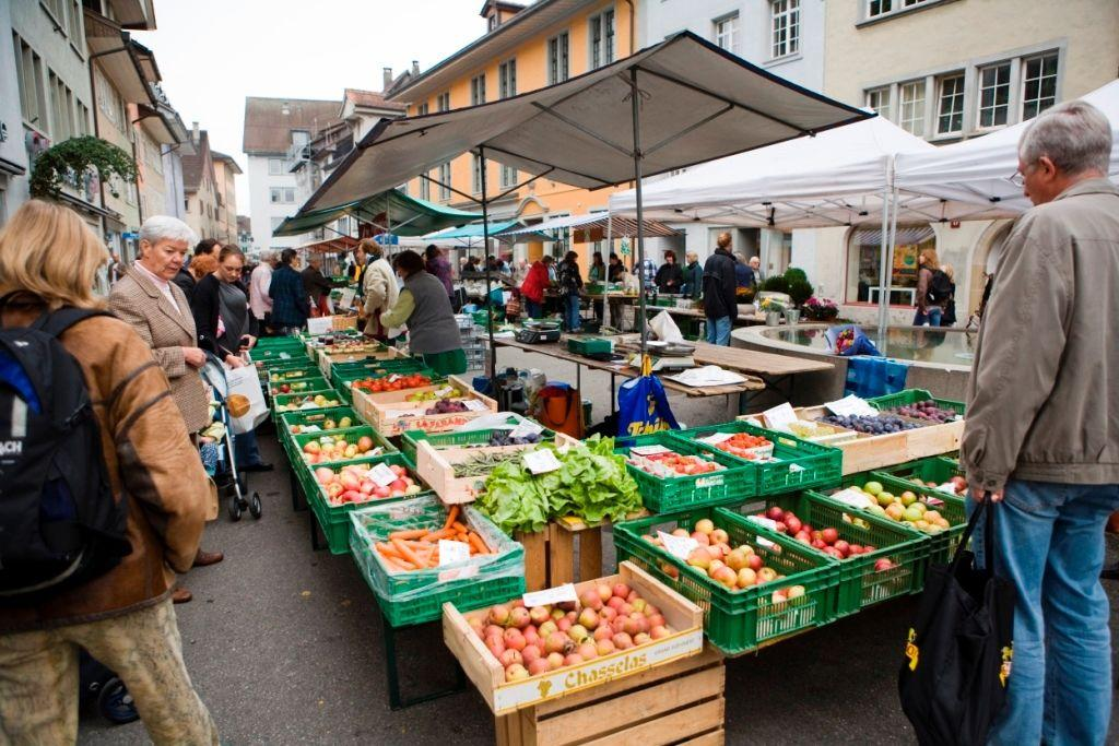 Local streets and markets in Winterthur
