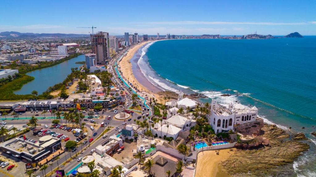 Mazatlán beach and Malecón