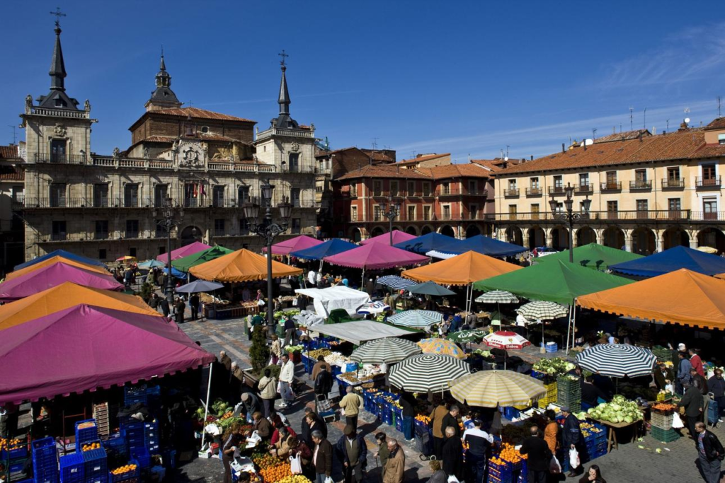 Streets and markets in Leon