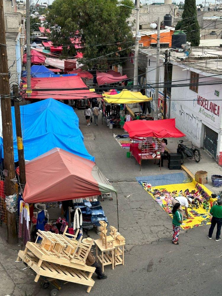 Streets and markets in Chimalhuacan Mexico