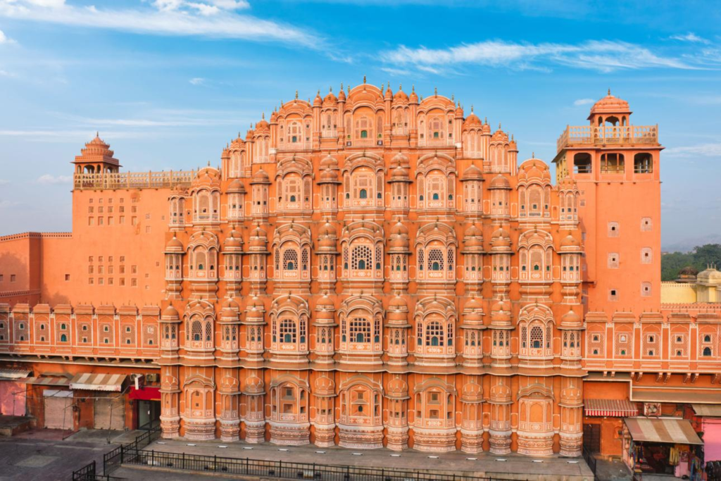 The historic Hawa Mahal palace in Jaipur, Rajasthan.