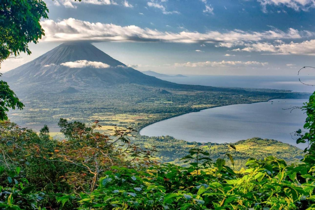 Scenic view of Lake Nicaragua