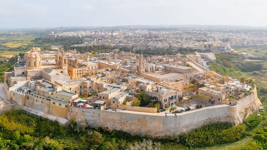 Narrow streets and medieval buildings in Mdina, Malta.