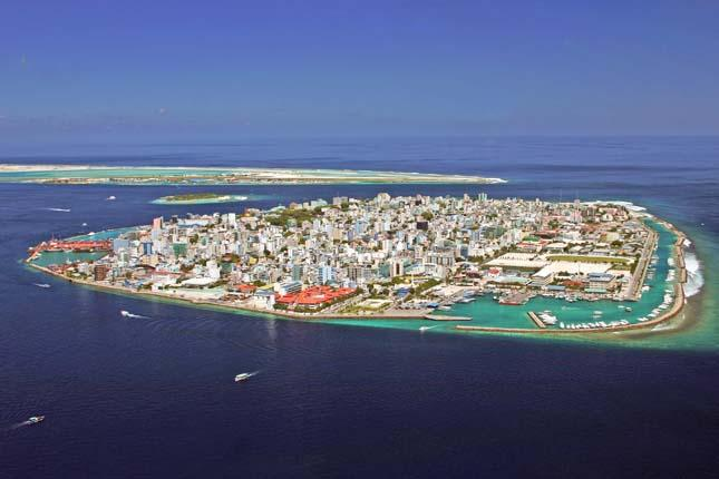 Panoramic view of Malé, the capital city of the Maldives.