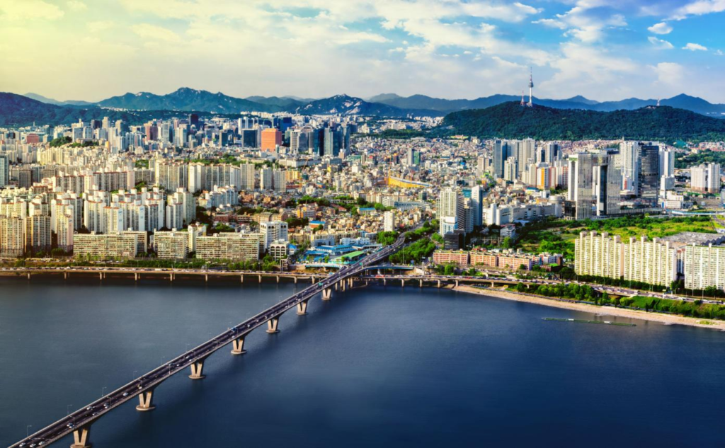 Seoul city skyline beside the Han River in South Korea.